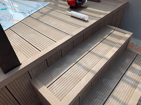 sàn gỗ composite chịu nước