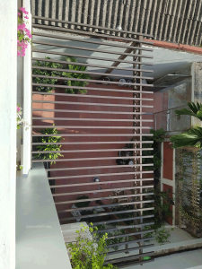 giàn hoa chắn nắng trước nhà đẹp
