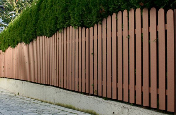 hàng rào gỗ nhựa bền chịu nước